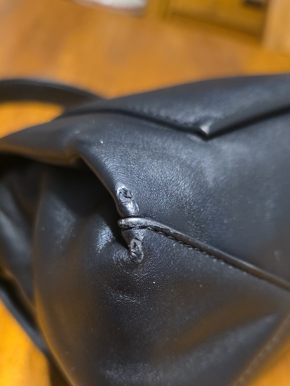 Michael Kors Black Leather Shoulder Bag - Picture 9 of 16